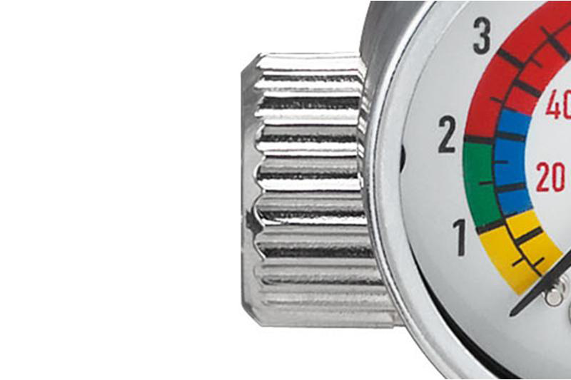 Regelventil am Manometer vom Rührwerksbecher